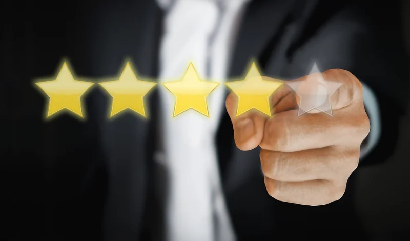 Les avis clients : le moteur de confiance qui fait tout basculer